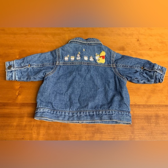 Disney Store Winnie the Pooh button down Blue Jean Jacket Sz 0-3 months - Picture 3 of 6